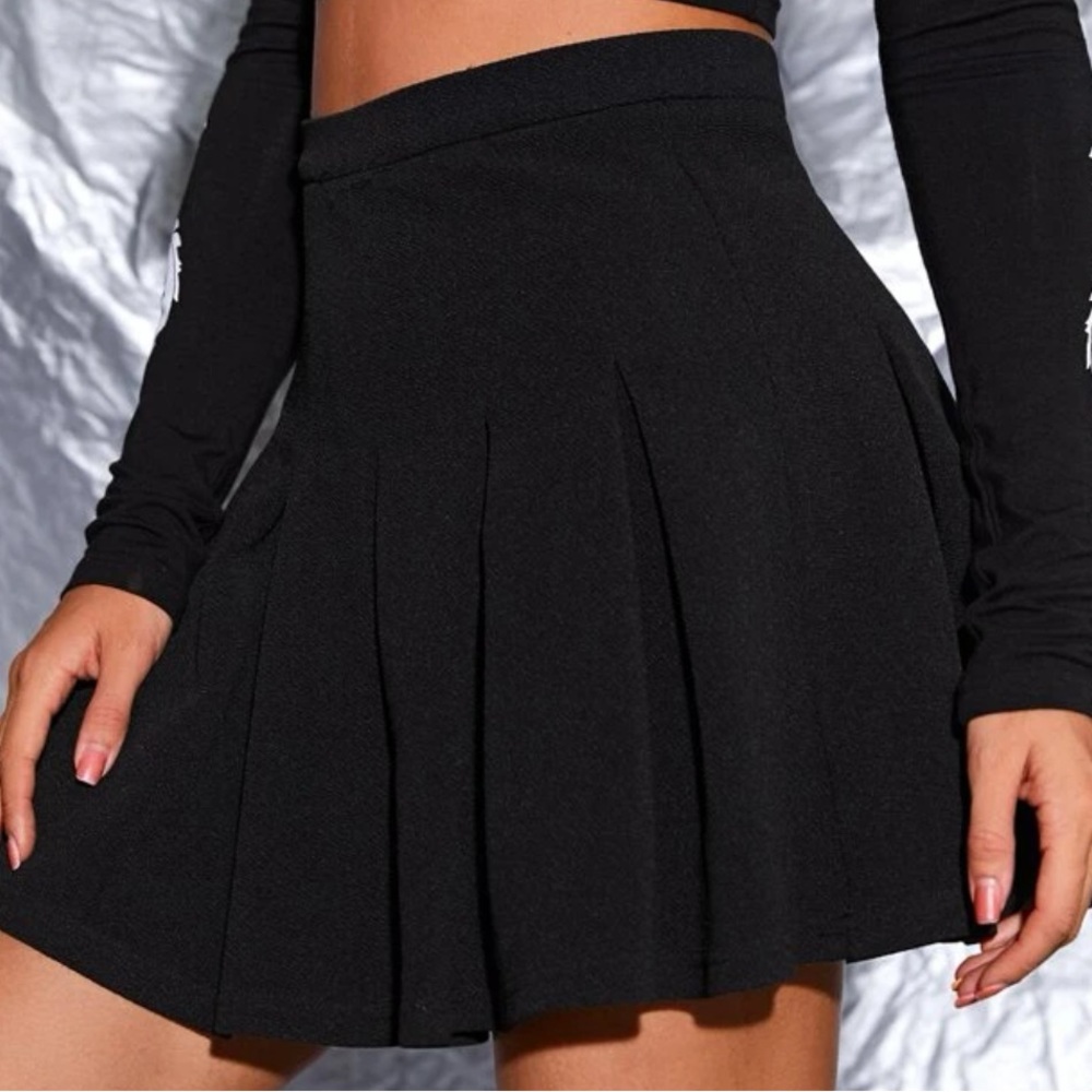 Solid Fold Pleated Skater
